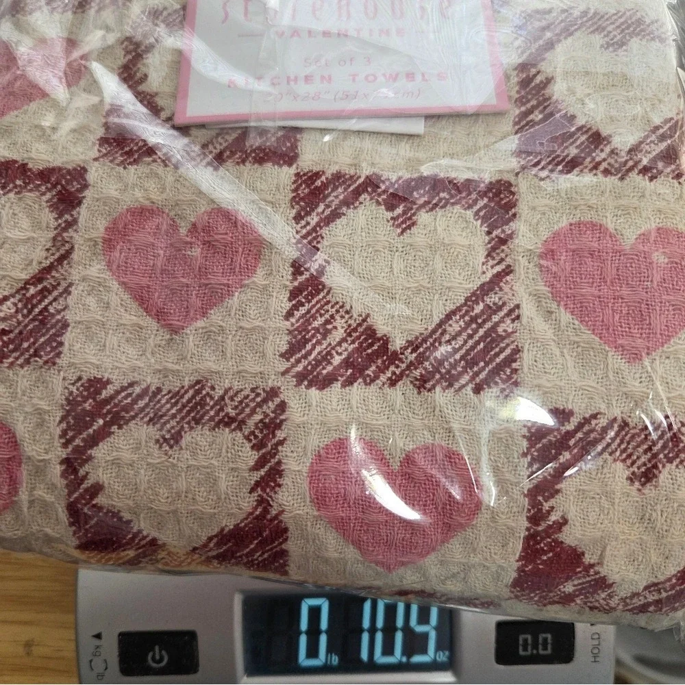 storehouse pink red